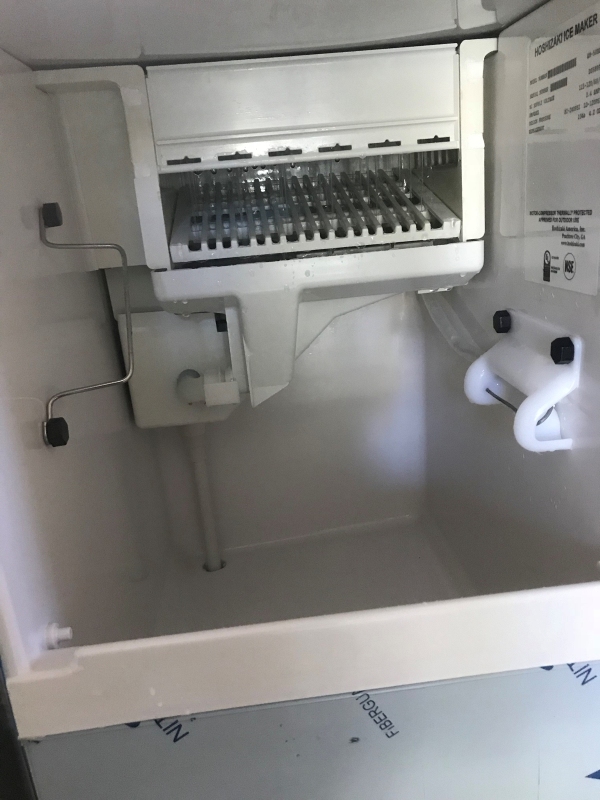 Under Counter Ice Machine Cleaning Hoshizaki AM50BAE QBR Refrigeration